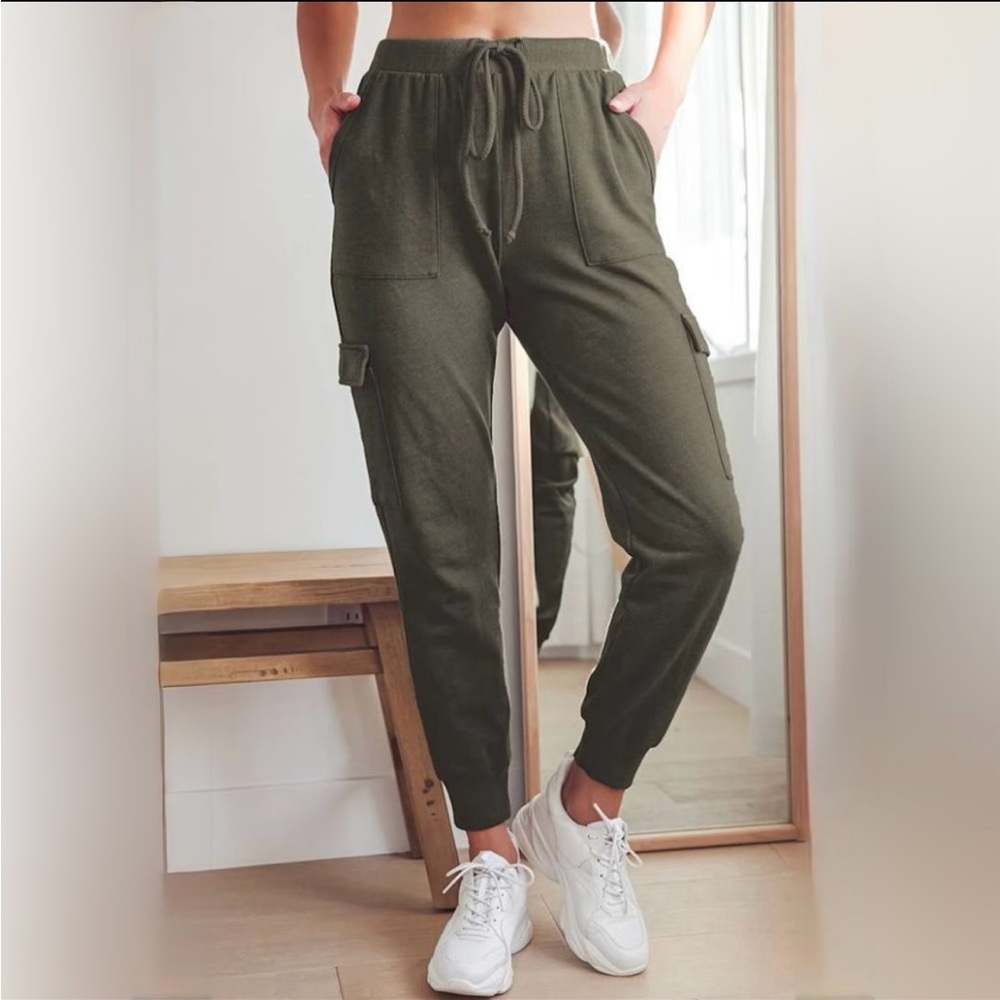 Lulus‎ Casual Cargo Jogger Pull-On Dance Sweat Pants, Dark Olive Green, Size M